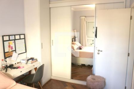 Apartamento à venda com 90m², 3 quartos e 2 vagasSuíte