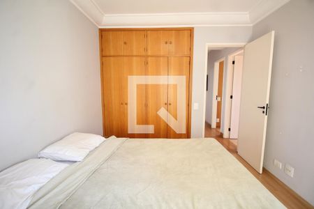 Suíte de apartamento para alugar com 3 quartos, 107m² em Vila Progredior, São Paulo