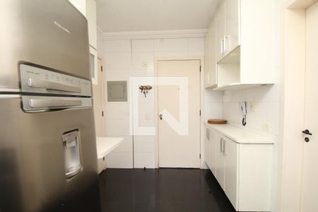 Apartamento para alugar com 107m², 3 quartos e 2 vagasCozinha