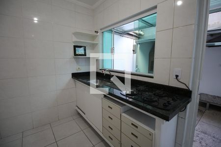 Casa de condomínio à venda com 100m², 3 quartos e 2 vagasCozinha - Armários