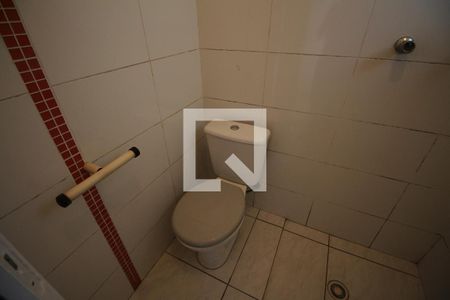 Casa de condomínio à venda com 100m², 3 quartos e 2 vagasBanheiro da Suíte 2