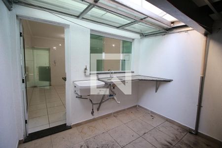 Casa de condomínio à venda com 100m², 3 quartos e 2 vagasÁrea de Serviço