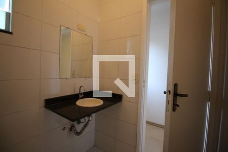 Casa de condomínio à venda com 100m², 3 quartos e 2 vagasBanheiro da Suíte 2