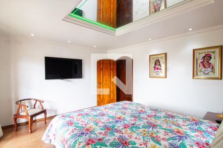 Casa à venda com 300m², 3 quartos e 4 vagas Casa à venda com 300m², 3 quartos e 4 vagasSuíte Master