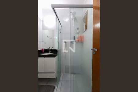 Apartamento à venda com 45m², 2 quartos e 1 vaga Apartamento à venda com 45m², 2 quartos e 1 vagaBanheiro