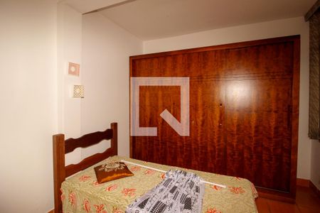 Apartamento à venda com 300m², 7 quartos e 4 vagas Apartamento à venda com 300m², 7 quartos e 4 vagasQuarto 1