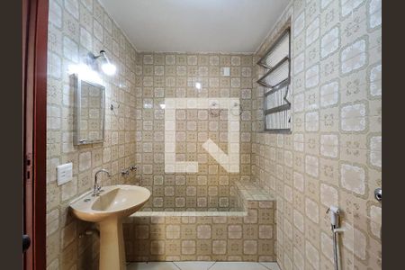 Apartamento à venda com 102m², 3 quartos e 1 vaga Apartamento à venda com 102m², 3 quartos e 1 vagaBanheiro Corredor