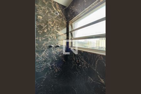 Apartamento à venda com 102m², 3 quartos e 1 vaga Apartamento à venda com 102m², 3 quartos e 1 vagaBanheiro da Suíte