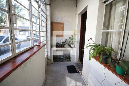 Casa para alugar com 80m², 3 quartos e sem vagaVaranda