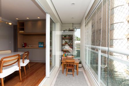 Varanda  de apartamento para alugar com 3 quartos, 114m² em Vila Olímpia, São Paulo