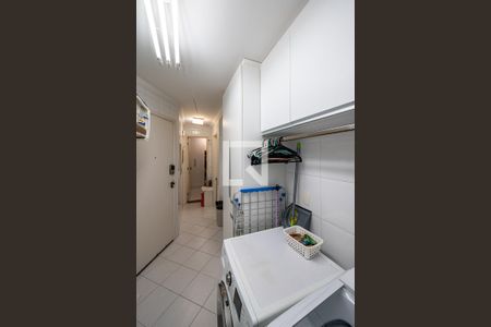 Apartamento à venda com 146m², 3 quartos e 2 vagas Apartamento à venda com 146m², 3 quartos e 2 vagasLavanderia