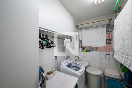 Apartamento à venda com 146m², 3 quartos e 2 vagas Apartamento à venda com 146m², 3 quartos e 2 vagasLavanderia