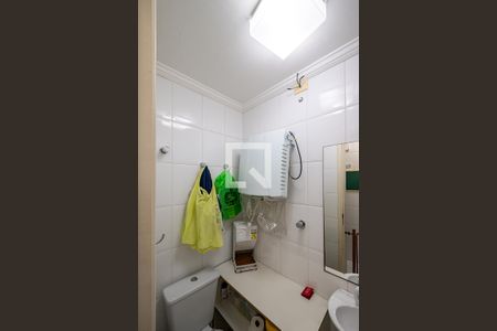 Apartamento à venda com 146m², 3 quartos e 2 vagas Apartamento à venda com 146m², 3 quartos e 2 vagasBanheiro de Serviço