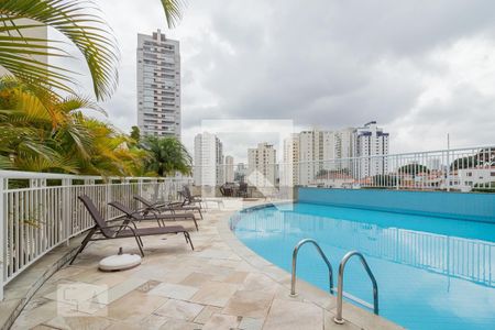 Apartamento à venda com 146m², 3 quartos e 2 vagas Apartamento à venda com 146m², 3 quartos e 2 vagasPiscina