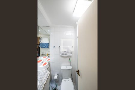 Apartamento à venda com 146m², 3 quartos e 2 vagas Apartamento à venda com 146m², 3 quartos e 2 vagasBanheiro da Suíte 2