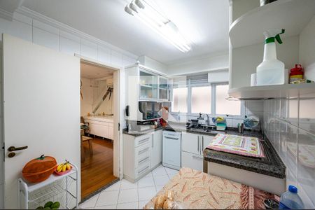 Apartamento à venda com 146m², 3 quartos e 2 vagas Apartamento à venda com 146m², 3 quartos e 2 vagasCozinha