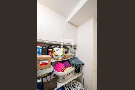 Apartamento à venda com 146m², 3 quartos e 2 vagas Apartamento à venda com 146m², 3 quartos e 2 vagasDispensa