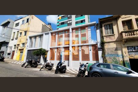 Apartamento à venda com 36m², 2 quartos e sem vaga Apartamento à venda com 36m², 2 quartos e sem vagaFachada