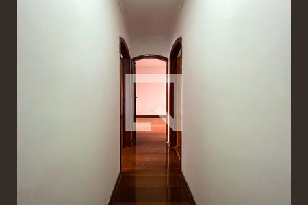 Casa à venda com 380m², 7 quartos e 3 vagasCorredor