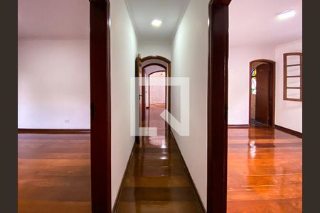 Casa à venda com 380m², 7 quartos e 3 vagasCorredor