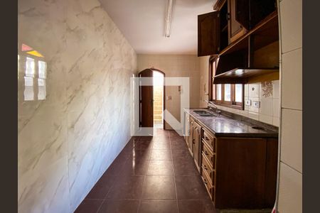 Casa à venda com 380m², 7 quartos e 3 vagasCozinha