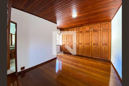 Casa à venda com 380m², 7 quartos e 3 vagasQuarto 4