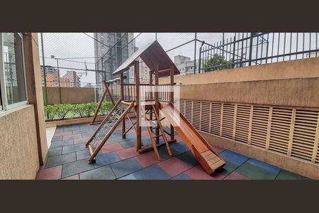 Apartamento à venda com 137m², 2 quartos e 2 vagasÁrea comum - Playground