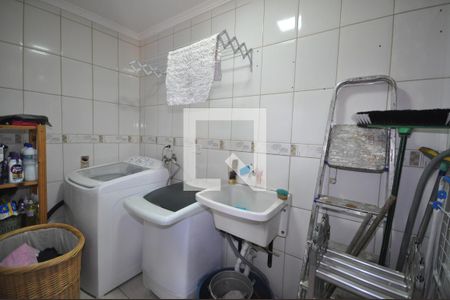 Casa à venda com 150m², 3 quartos e 2 vagasÁrea de Serviço