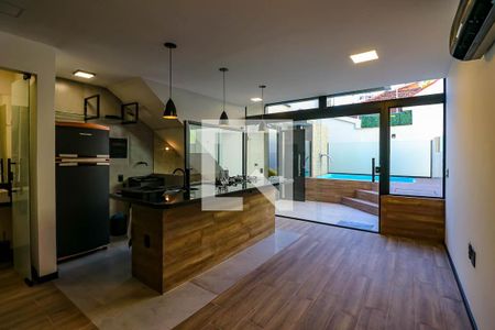 Sala cozinha de casa para alugar com 2 quartos, 80m² em Santa Rosa, Niterói