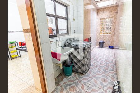 Casa à venda com 93m², 2 quartos e 1 vagaÁrea de Serviço