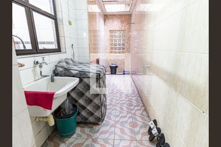 Casa à venda com 93m², 2 quartos e 1 vagaÁrea de Serviço