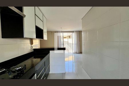 Apartamento à venda com 163m², 2 quartos e 2 vagasCozinha
