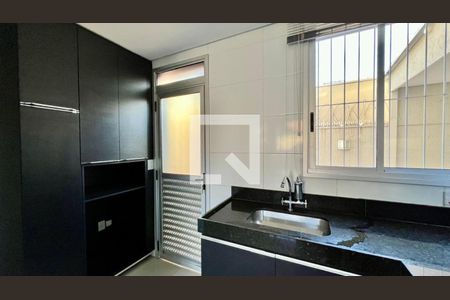 Apartamento à venda com 163m², 2 quartos e 2 vagasCozinha