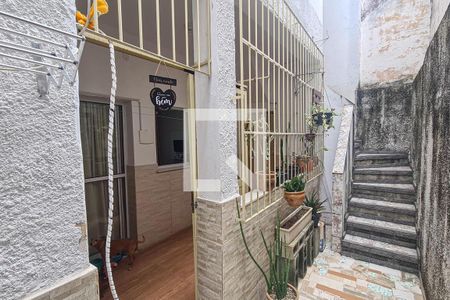 Casa à venda com 42m², 1 quarto e sem vaga Casa à venda com 42m², 1 quarto e sem vagaEntrada