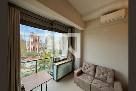 Sala de kitnet/studio para alugar com 1 quarto, 28m² em Jardim das Acacias, São Paulo