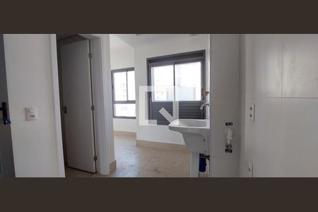 Apartamento à venda com 153m², 3 quartos e 3 vagas Apartamento à venda com 153m², 3 quartos e 3 vagasÁrea de serviço
