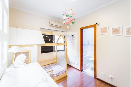 Casa à venda com 280m², 4 quartos e 4 vagas