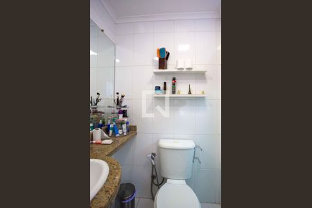 Apartamento à venda com 72m², 3 quartos e 2 vagasBanheiro da Suíte