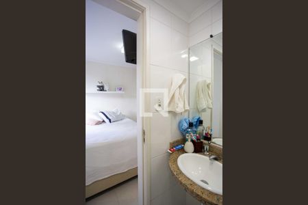 Apartamento à venda com 72m², 3 quartos e 2 vagasBanheiro da Suíte