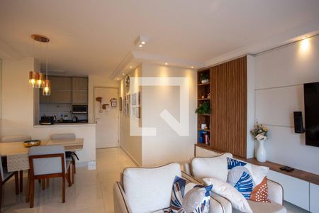 Sala de apartamento para alugar com 3 quartos, 72m² em Taboão, Diadema