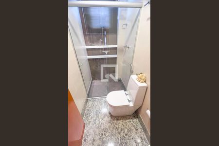 Apartamento à venda com 147m², 4 quartos e 4 vagasBanheiro 