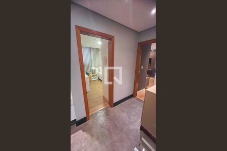 Apartamento à venda com 147m², 4 quartos e 4 vagasCorredor 