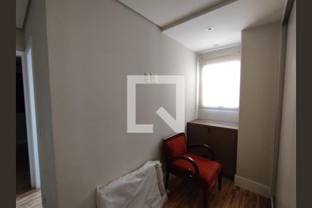 Apartamento à venda com 209m², 1 quarto e 3 vagas Apartamento à venda com 209m², 1 quarto e 3 vagasCloset