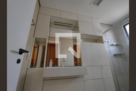 Apartamento à venda com 209m², 1 quarto e 3 vagas Apartamento à venda com 209m², 1 quarto e 3 vagasBanheiro