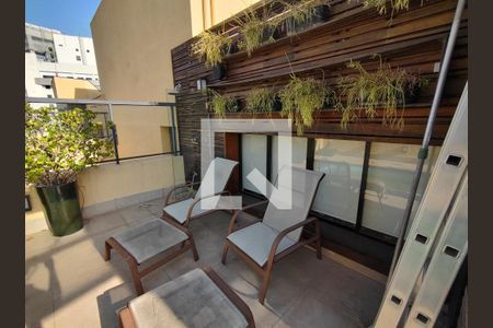 Apartamento à venda com 209m², 1 quarto e 3 vagas Apartamento à venda com 209m², 1 quarto e 3 vagasCobertura -