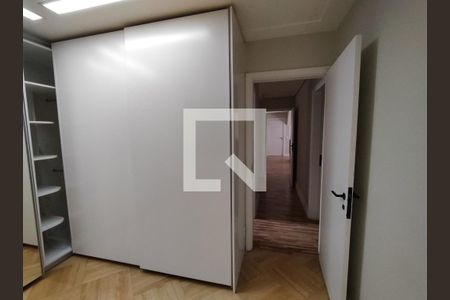 Apartamento à venda com 209m², 1 quarto e 3 vagas Apartamento à venda com 209m², 1 quarto e 3 vagasQuarto