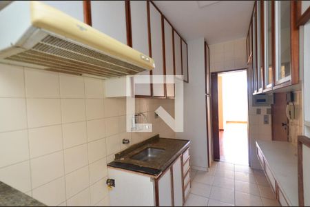 Apartamento à venda com 95m², 3 quartos e 2 vagasCozinha 