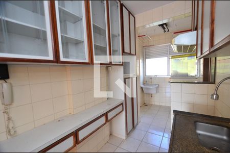 Apartamento à venda com 95m², 3 quartos e 2 vagasCozinha 
