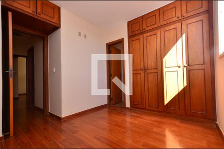Apartamento à venda com 95m², 3 quartos e 2 vagasQuarto 