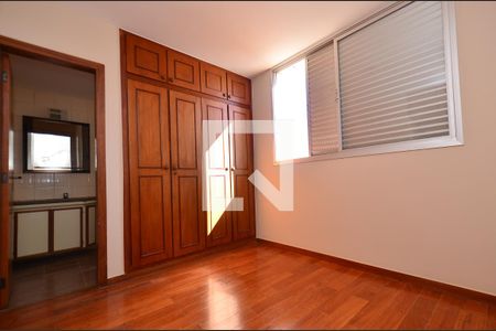 Apartamento à venda com 95m², 3 quartos e 2 vagasQuarto 